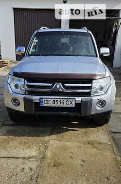 Внедорожник / Кроссовер Mitsubishi Pajero 2008 в Черновцах