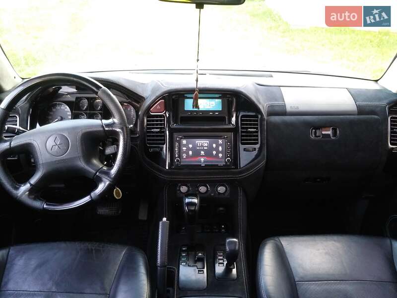 Позашляховик / Кросовер Mitsubishi Pajero 2006 в Рахові