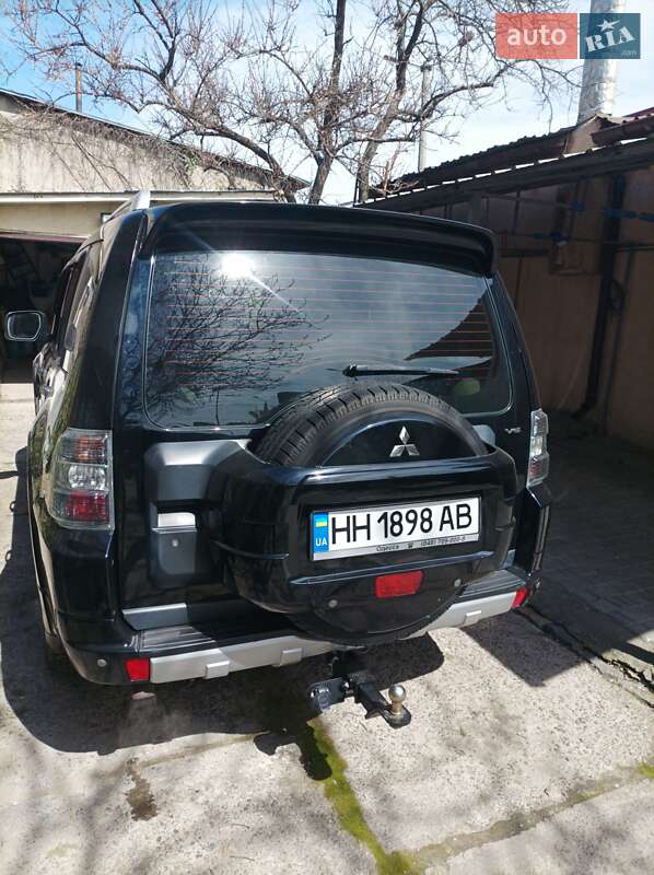Позашляховик / Кросовер Mitsubishi Pajero 2007 в Одесі