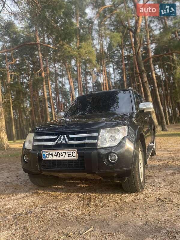 Внедорожник / Кроссовер Mitsubishi Pajero 2008 в Сумах
