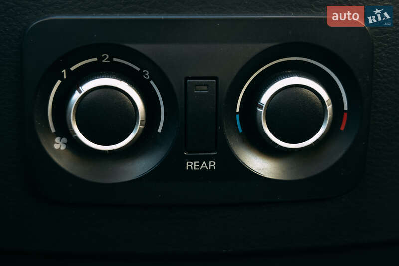 Внедорожник / Кроссовер Mitsubishi Pajero 2008 в Киеве