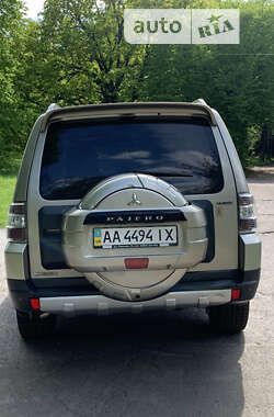 Внедорожник / Кроссовер Mitsubishi Pajero 2008 в Киеве