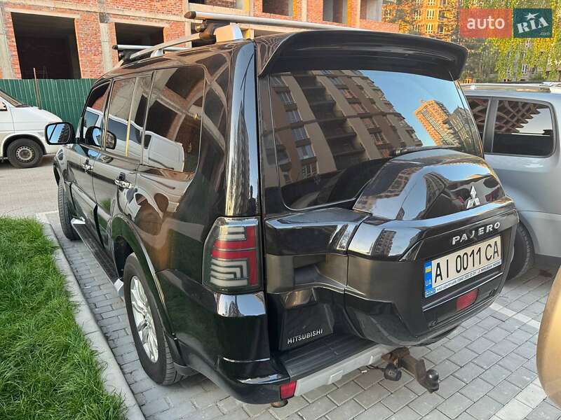 Внедорожник / Кроссовер Mitsubishi Pajero 2008 в Броварах
