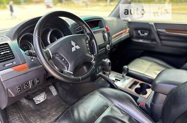 Внедорожник / Кроссовер Mitsubishi Pajero 2008 в Запорожье