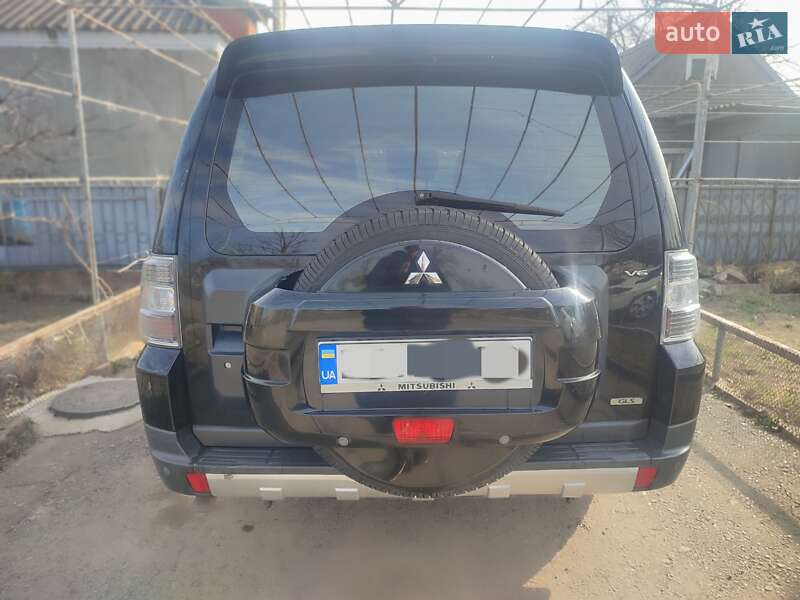 Позашляховик / Кросовер Mitsubishi Pajero 2007 в Новому Бузі