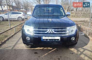 Внедорожник / Кроссовер Mitsubishi Pajero 2007 в Новом Буге