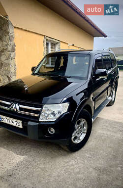 Внедорожник / Кроссовер Mitsubishi Pajero 2007 в Бродах