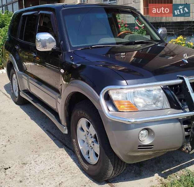 Внедорожник / Кроссовер Mitsubishi Pajero 2006 в Броварах