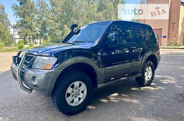 Позашляховик / Кросовер Mitsubishi Pajero 2003 в Чернівцях