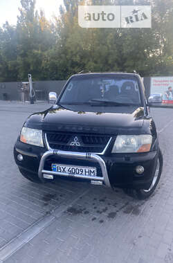 Внедорожник / Кроссовер Mitsubishi Pajero 2004 в Каменец-Подольском