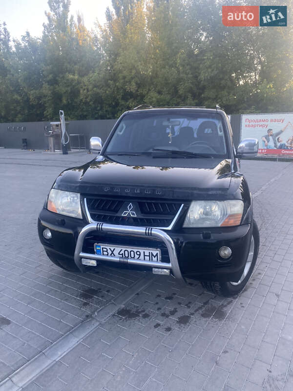Mitsubishi Pajero 2004