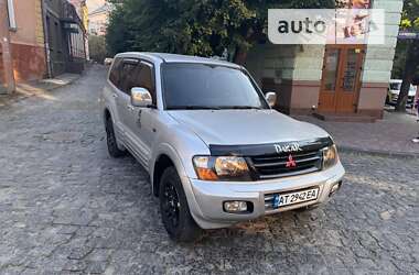 Внедорожник / Кроссовер Mitsubishi Pajero 2002 в Черновцах