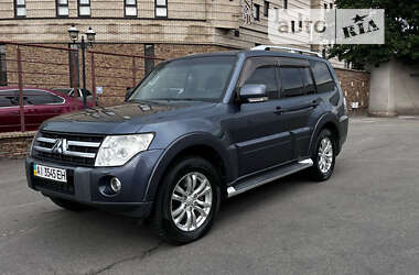 Внедорожник / Кроссовер Mitsubishi Pajero 2007 в Киеве