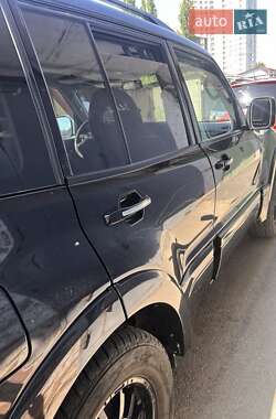 Внедорожник / Кроссовер Mitsubishi Pajero 2006 в 