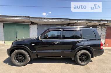 Позашляховик / Кросовер Mitsubishi Pajero 2006 в Києві