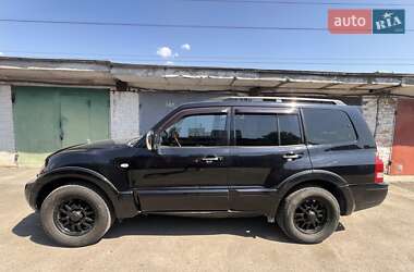 Внедорожник / Кроссовер Mitsubishi Pajero 2006 в 