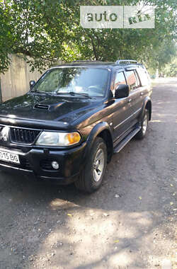 Позашляховик / Кросовер Mitsubishi Pajero 2006 в Чернівцях