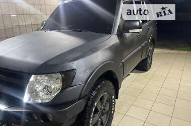 Позашляховик / Кросовер Mitsubishi Pajero 2008 в Великому Березному