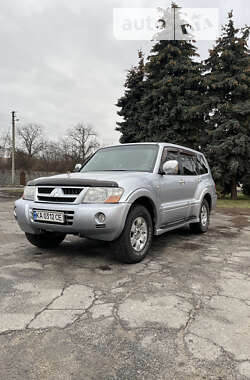 Позашляховик / Кросовер Mitsubishi Pajero 2003 в Києві