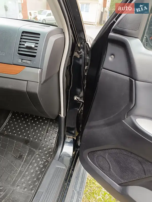 Mitsubishi Pajero 2008 VIN JMBLYV98W8J500282 фото оголошення 10 з 52