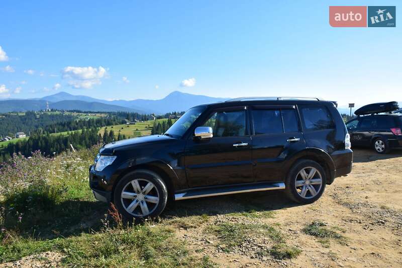 Внедорожник / Кроссовер Mitsubishi Pajero 2007 в Рокитном