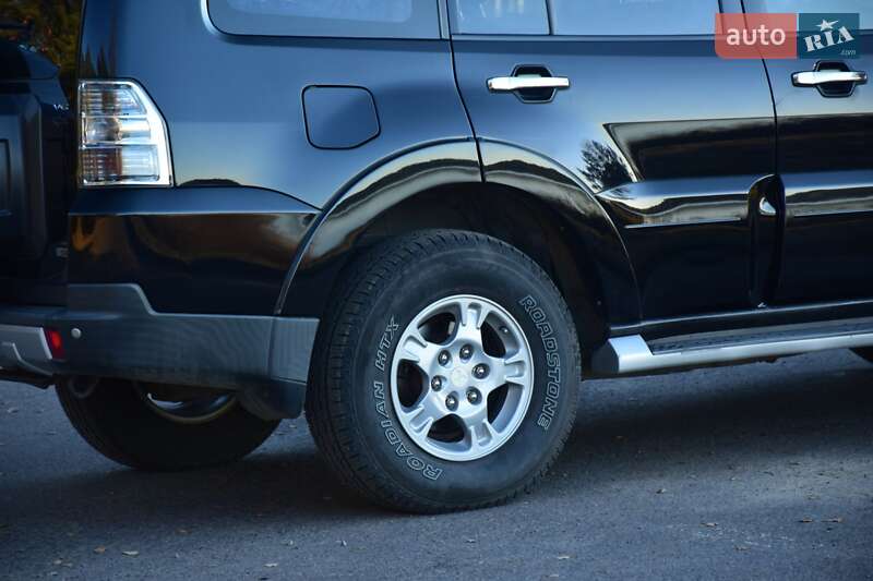 Внедорожник / Кроссовер Mitsubishi Pajero 2007 в Рокитном