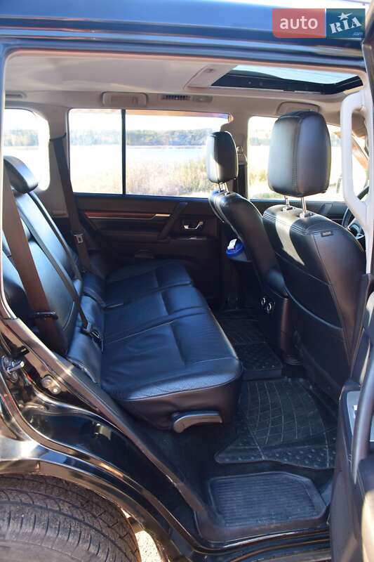 Внедорожник / Кроссовер Mitsubishi Pajero 2007 в Рокитном