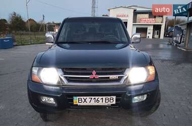 Позашляховик / Кросовер Mitsubishi Pajero 2001 в Володимирі