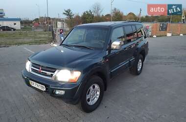 Позашляховик / Кросовер Mitsubishi Pajero 2001 в Володимирі