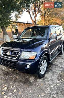 Позашляховик / Кросовер Mitsubishi Pajero 2005 в Чугуєві