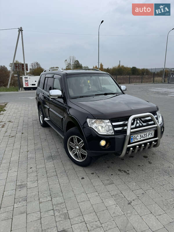 Внедорожник / Кроссовер Mitsubishi Pajero 2007 в Львове