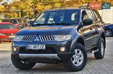 Внедорожник / Кроссовер Mitsubishi Pajero 2011 в Днепре