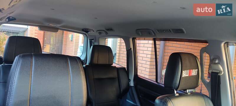 Внедорожник / Кроссовер Mitsubishi Pajero 2014 в Ровно
