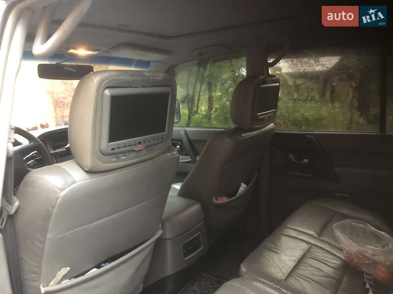 Внедорожник / Кроссовер Mitsubishi Pajero 2005 в Ужгороде фото 4 Внедорожник / Кроссовер Mitsubishi Pajero 2005 в Ужгороде