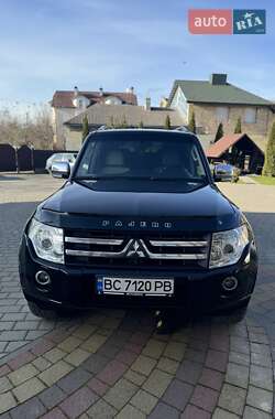 Внедорожник / Кроссовер Mitsubishi Pajero 2007 в Радивилове