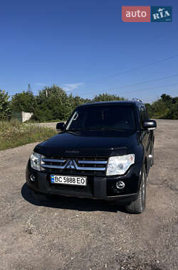 Внедорожник / Кроссовер Mitsubishi Pajero 2007 в Ходорове