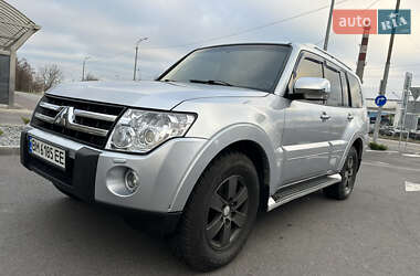 Внедорожник / Кроссовер Mitsubishi Pajero 2007 в Днепре