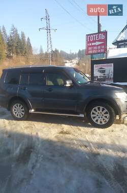 Позашляховик / Кросовер Mitsubishi Pajero 2008 в Путилі