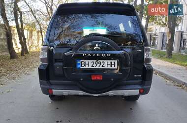 Внедорожник / Кроссовер Mitsubishi Pajero 2007 в Одессе