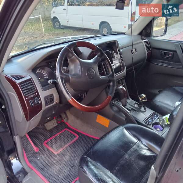 Позашляховик / Кросовер Mitsubishi Pajero 2006 в Києві