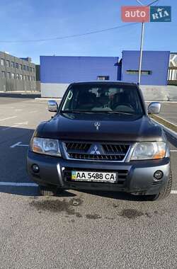 Позашляховик / Кросовер Mitsubishi Pajero 2006 в Києві