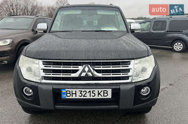 Позашляховик / Кросовер Mitsubishi Pajero 2009 в Києві