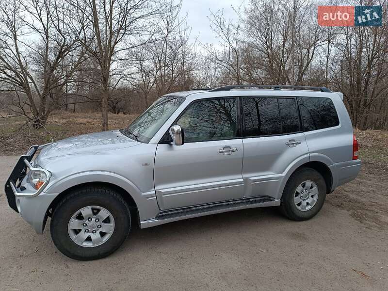 Внедорожник / Кроссовер Mitsubishi Pajero 2007 в Каменском