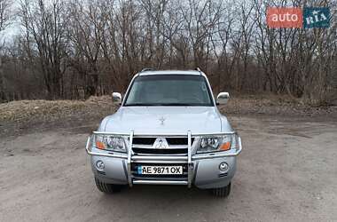 Внедорожник / Кроссовер Mitsubishi Pajero 2007 в 
