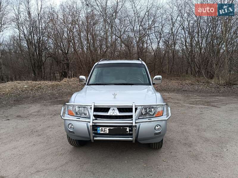 Внедорожник / Кроссовер Mitsubishi Pajero 2007 в Каменском