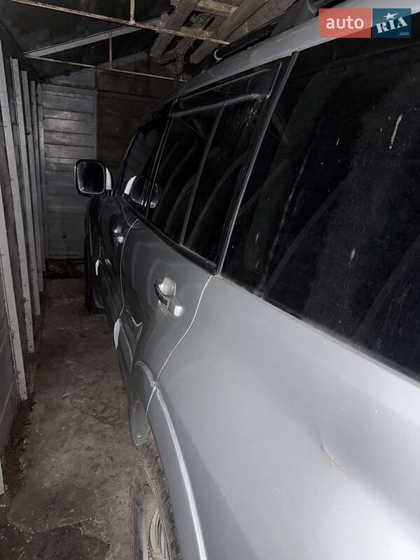 Позашляховик / Кросовер Mitsubishi Pajero 2000 в Одесі