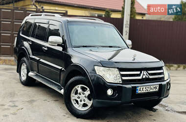 Внедорожник / Кроссовер Mitsubishi Pajero 2007 в Харькове