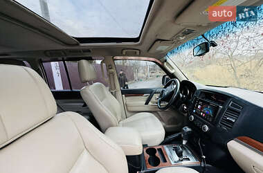 Внедорожник / Кроссовер Mitsubishi Pajero 2007 в Харькове