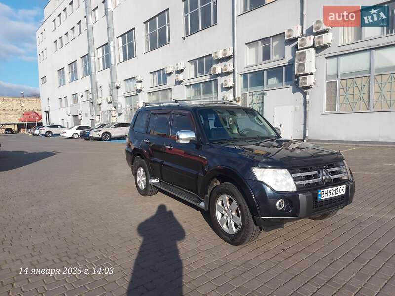 Внедорожник / Кроссовер Mitsubishi Pajero 2007 в Одессе