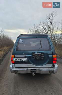 Позашляховик / Кросовер Mitsubishi Pajero 1997 в Великому Бурлуку